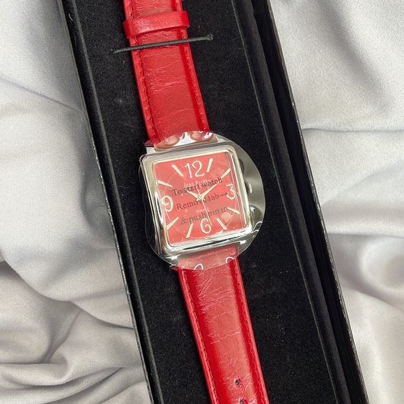 Joan Rivers Watch - Picture 10 of 10